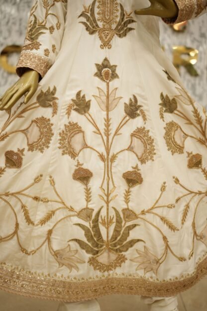 Sara Ali Khan "Nureh Pearl White Pishwas" — image 7