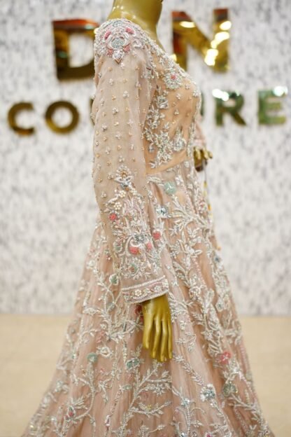 Zarnigar Tail Lehenga — image 2