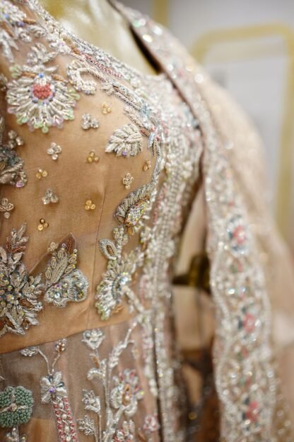 Zarnigar Tail Lehenga — image 8