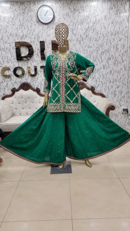 Regal Emerald Silk Ensemble — image 13