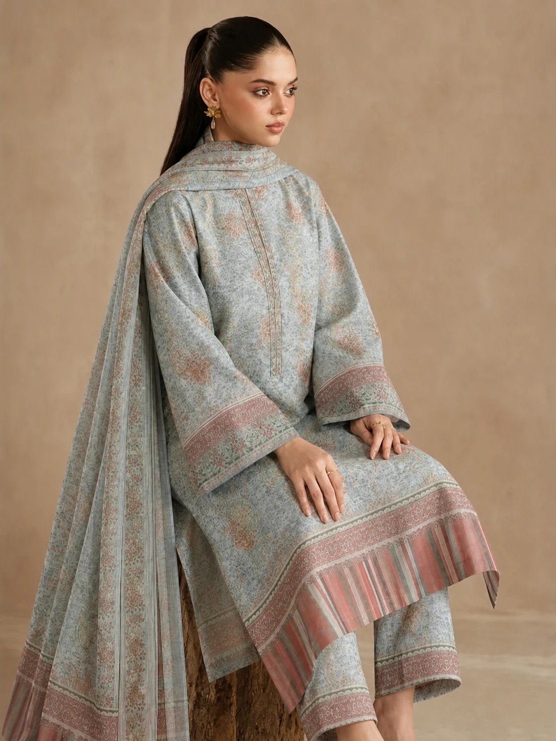 Pose 3 — 45° Side Profile