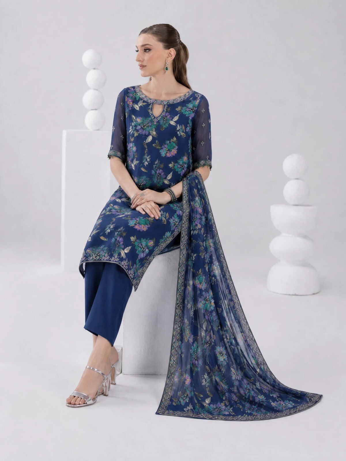 Pose 3 — Seated Editorial