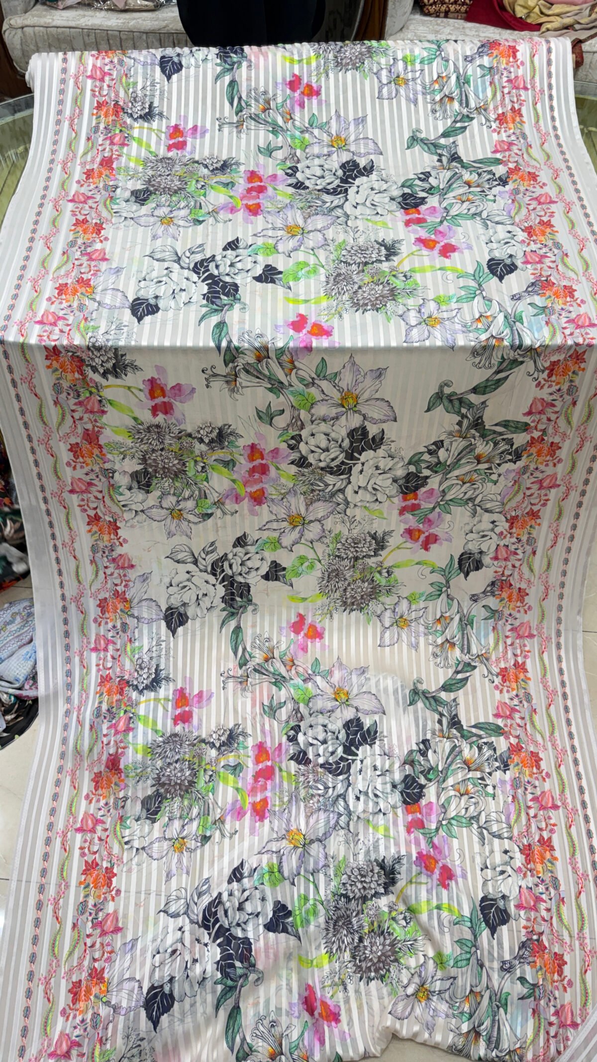 Real Dupatta Close-up